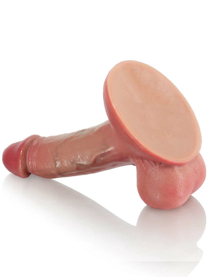 15,5 cm Liten Realistisk Dildo Med Mjuk Ollon Och Testiklar
